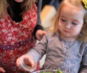 Make Your Kids Love Salad (And Yourself As Well)